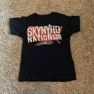Women’s black Lynyrd Skynyrd Nation band T-shirt, size small